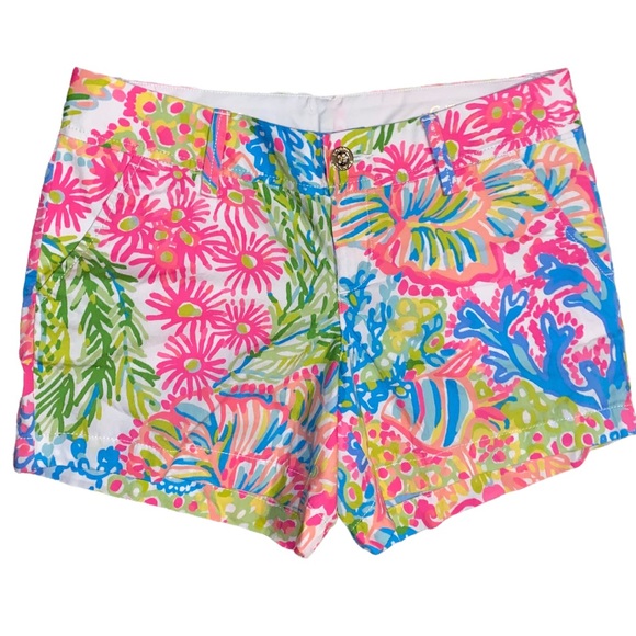 Lilly Pulitzer Pants - Lilly Pulitzer Callahan shorts, Nwot, very colorful, summery, beach, size 6